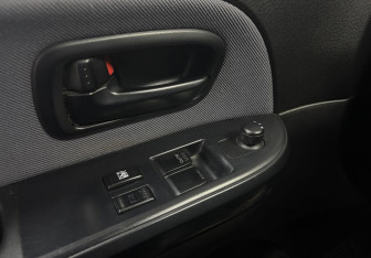 Подержанный автомобиль Suzuki Grand Vitara 2008 года (23 фото)