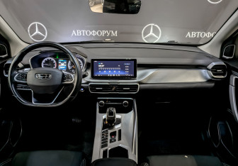 Подержанный автомобиль Geely Coolray 2022 года (14 фото)