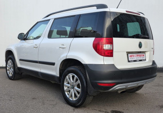 Подержанный автомобиль Skoda Yeti 2011 года (7 фото)