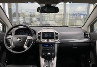 Подержанный автомобиль Chevrolet Captiva 2014 года (11 фото)