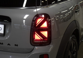 Подержанный автомобиль MINI Countryman 2020 года (23 фото)