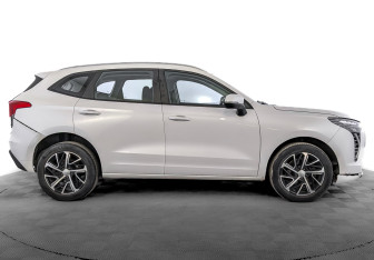 Подержанный автомобиль Haval Jolion 2022 года (4 фото)