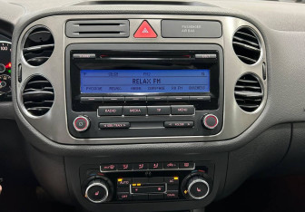 Подержанный автомобиль Volkswagen Tiguan 2010 года (15 фото)