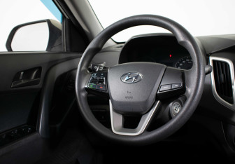 Подержанный автомобиль Hyundai Creta 2019 года (13 фото)
