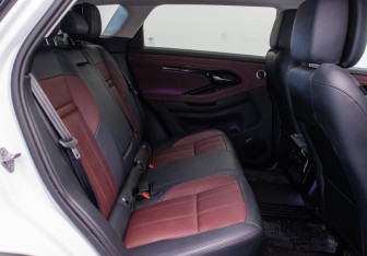 Подержанный автомобиль Land Rover Range Rover Evoque 2025 года (11 фото)