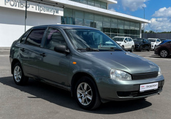 Подержанный автомобиль LADA (ВАЗ) Kalina Sedan 2009 года (3 фото)