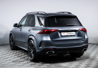Подержанный автомобиль Mercedes-Benz GLE 2024 года (7 фото)