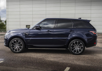 Подержанный автомобиль Land Rover Range Rover Sport 2018 года (8 фото)