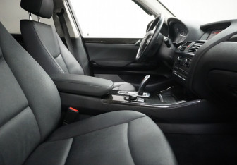 Подержанный автомобиль BMW X3 2016 года (11 фото)