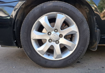 Подержанный автомобиль Kia Magentis 2008 года (9 фото)