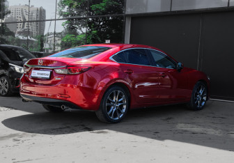 Подержанный автомобиль Mazda 6 Sedan 2018 года (4 фото)
