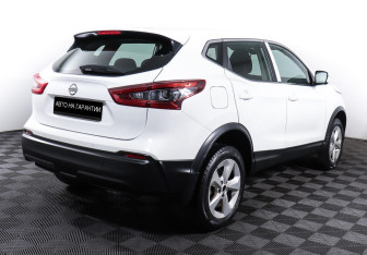 Подержанный автомобиль Nissan Qashqai 2019 года (5 фото)