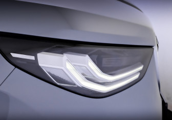 Подержанный автомобиль BMW X3 2025 года (27 фото)