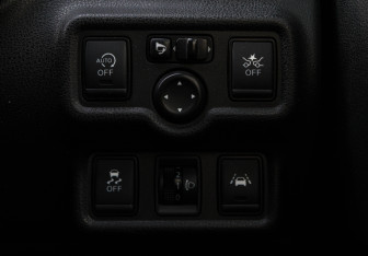 Подержанный автомобиль Nissan Note 2017 года (19 фото)