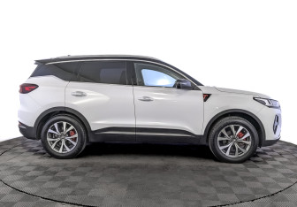 Подержанный автомобиль Chery Tiggo 7 Pro Max 2024 года (4 фото)