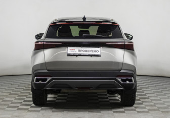 Подержанный автомобиль Omoda C5 2023 года (6 фото)