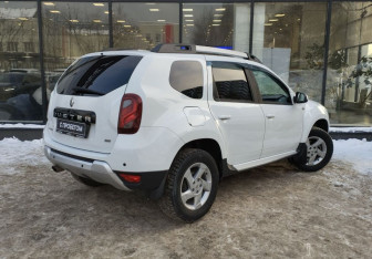 Подержанный автомобиль Renault Duster 2019 года (8 фото)