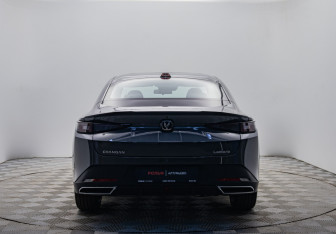 Подержанный автомобиль Changan Lamore 2024 года (6 фото)