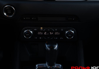 Подержанный автомобиль Mazda CX-5 2017 года (18 фото)