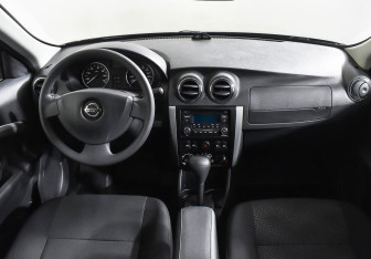 Подержанный автомобиль Nissan Almera Sedan 2017 года (7 фото)