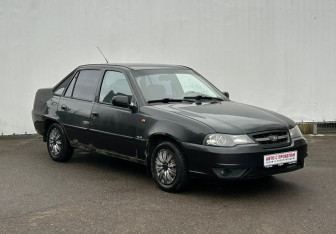 Подержанный автомобиль Daewoo Nexia Sedan 2012 года (3 фото)