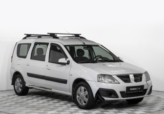 Подержанный автомобиль LADA (ВАЗ) Largus Wagon 2013 года (3 фото)