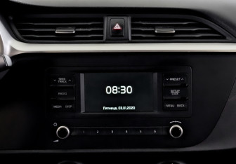 Подержанный автомобиль Kia Rio Hatchback 2021 года (15 фото)