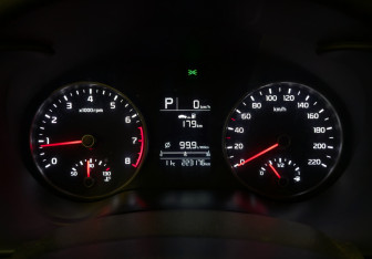 Подержанный автомобиль Kia Rio Hatchback 2020 года (10 фото)