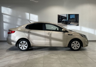 Подержанный автомобиль Kia Rio Sedan 2013 года (4 фото)