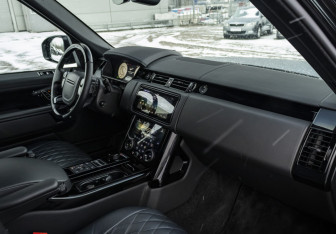 Подержанный автомобиль Land Rover Range Rover 2019 года (9 фото)
