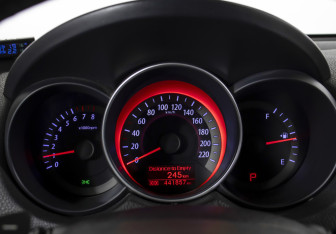 Подержанный автомобиль Kia Cerato Sedan 2010 года (11 фото)