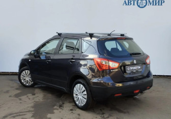 Подержанный автомобиль Suzuki SX4 Hatchback 2014 года (7 фото)
