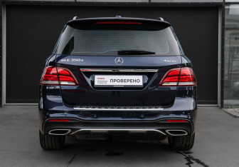 Подержанный автомобиль Mercedes-Benz GLE 2016 года (5 фото)