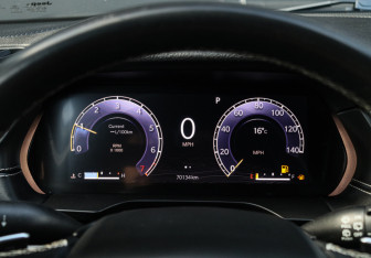 Подержанный автомобиль Jeep Grand Cherokee 2021 года (30 фото)