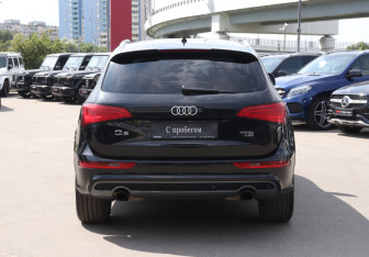 Подержанный автомобиль Audi Q5 2012 года (6 фото)