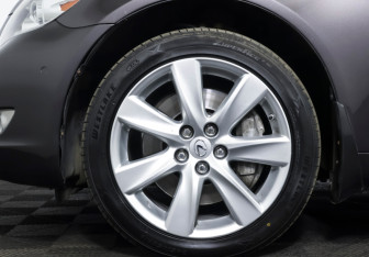 Подержанный автомобиль Lexus LS 2010 года (25 фото)