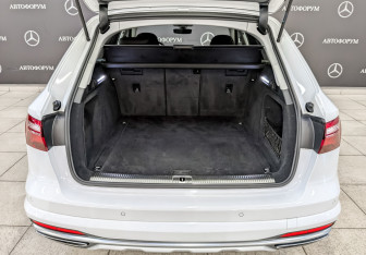 Подержанный автомобиль Audi A4 allroad 2020 года (10 фото)