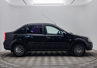 Подержанный автомобиль Renault Logan Sedan 2011 года (6 фото)
