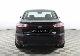 Подержанный автомобиль Ford Mondeo Sedan 2013 года (4 фото)