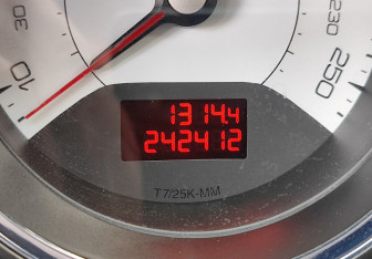 Подержанный автомобиль Peugeot 308 Hatchback 2009 года (18 фото)