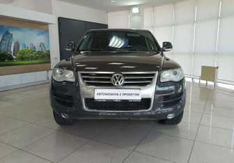 Подержанный автомобиль Volkswagen Touareg 2007 года (2 фото)