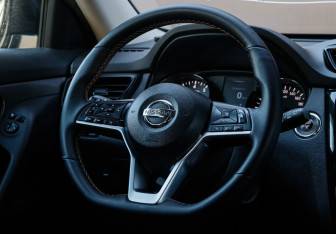 Подержанный автомобиль Nissan X-Trail 2020 года (19 фото)