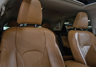 Подержанный автомобиль Lexus RX 2020 года (11 фото)