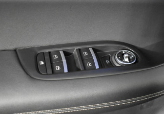 Подержанный автомобиль Chery Tiggo 7 Pro Max 2023 года (16 фото)