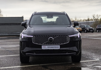 Новый Volvo XC90 2025 (5 фото)