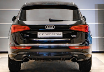 Подержанный автомобиль Audi Q5 2015 года (5 фото)
