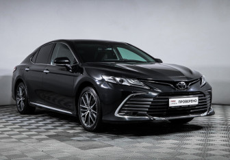 Подержанный автомобиль Toyota Camry Sedan 2023 года (3 фото)