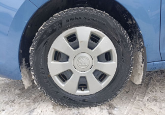 Подержанный автомобиль Skoda Rapid Liftback 2016 года (9 фото)