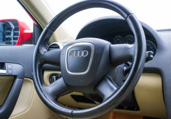 Подержанный автомобиль Audi A3 Hatchback 2012 года (15 фото)