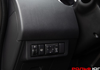 Подержанный автомобиль Nissan Tiida Sedan 2011 года (18 фото)